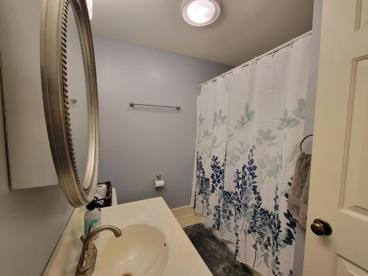 The Grand Bnb Harrisburg Bagian luar foto